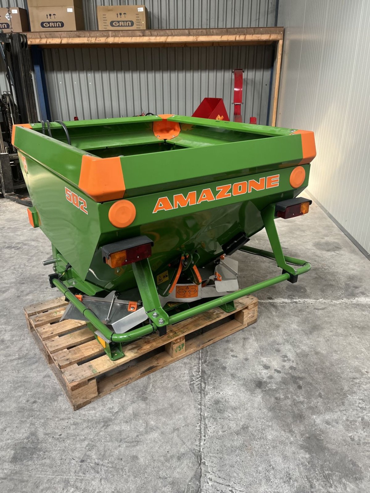 Düngerstreuer del tipo Amazone 502, Gebrauchtmaschine en Wadenoijen (Imagen 4)