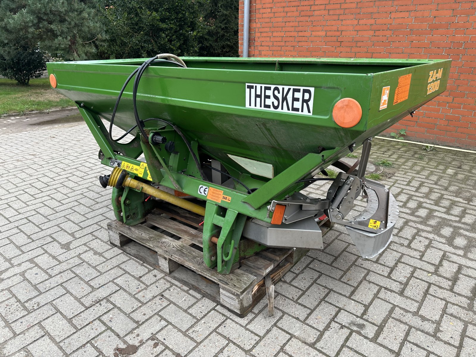 Düngerstreuer tip Amazone ZA-M 1200, Gebrauchtmaschine in Schweringen (Poză 8)