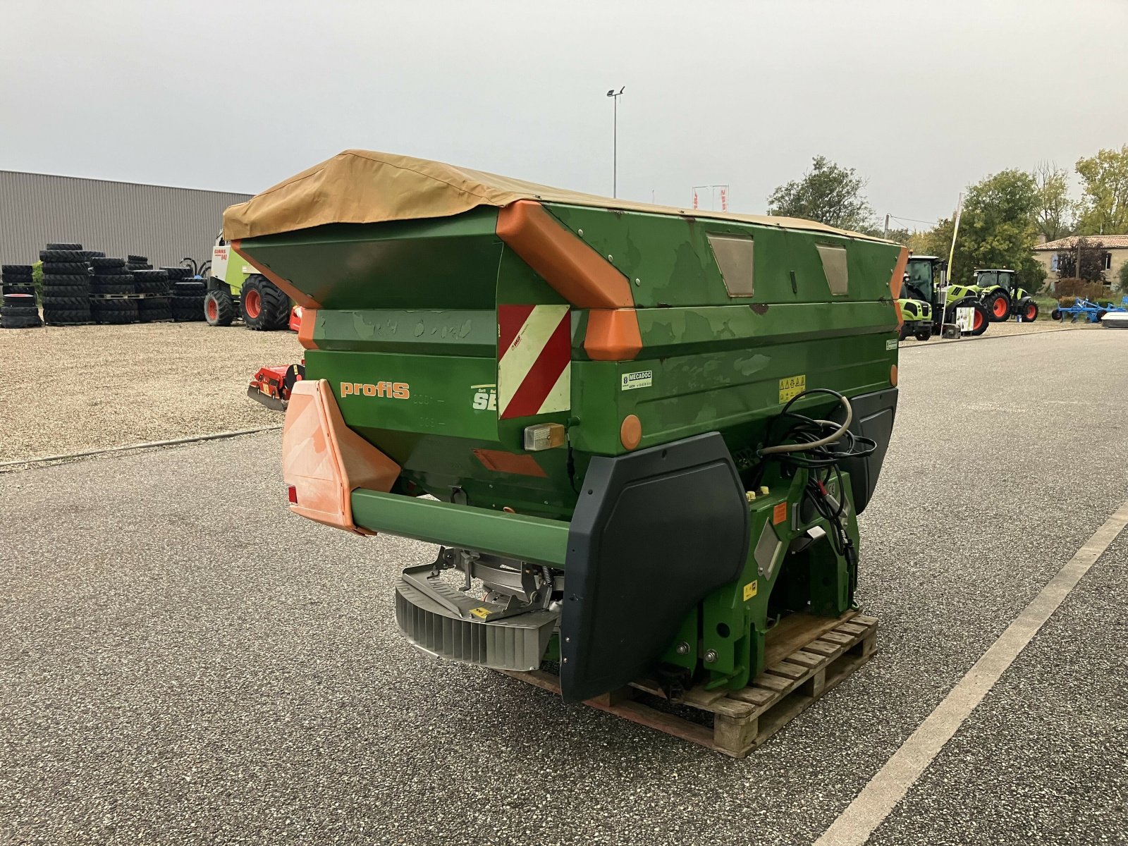 Düngerstreuer des Typs Amazone ZA-M 2500 PROFIS, Gebrauchtmaschine in AILLAS (Bild 3)