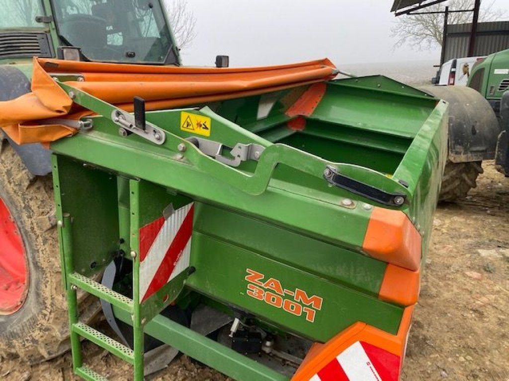 Düngerstreuer van het type Amazone ZA-M PROFIS 3001, Gebrauchtmaschine in LOMBEZ (Foto 2)