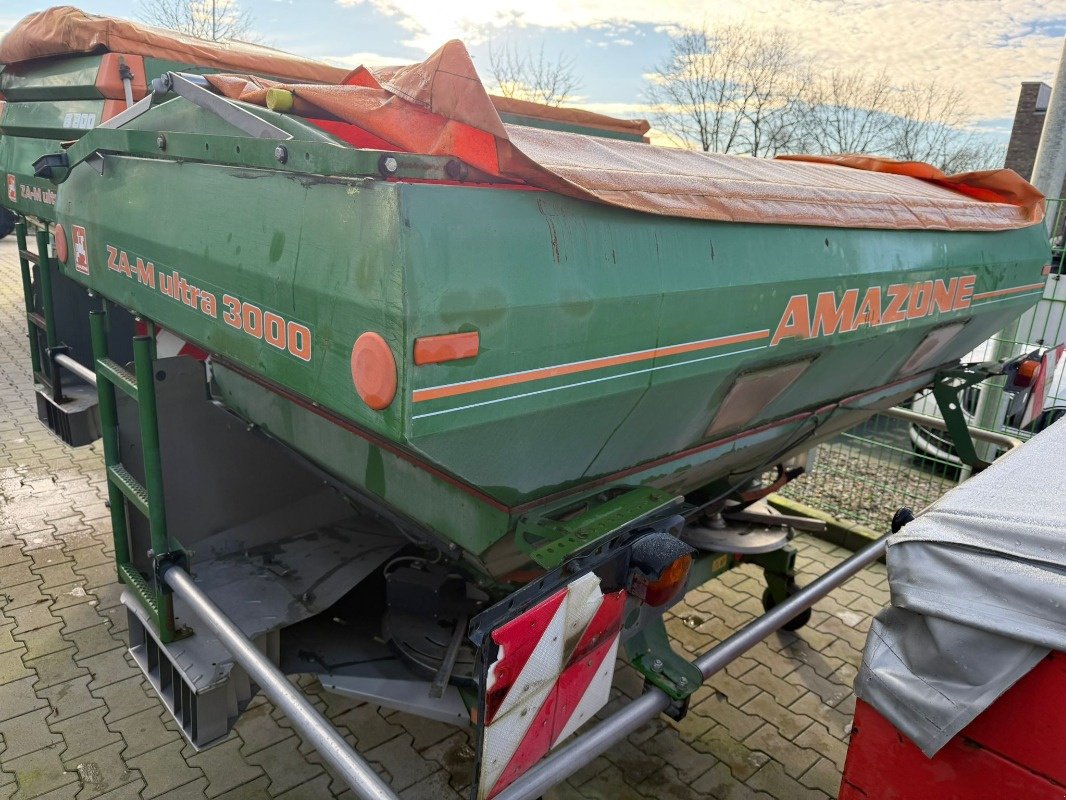 Düngerstreuer des Typs Amazone ZA-M Ultra 3000 Profis Hydro, Gebrauchtmaschine in Bad Oldesloe (Bild 1)