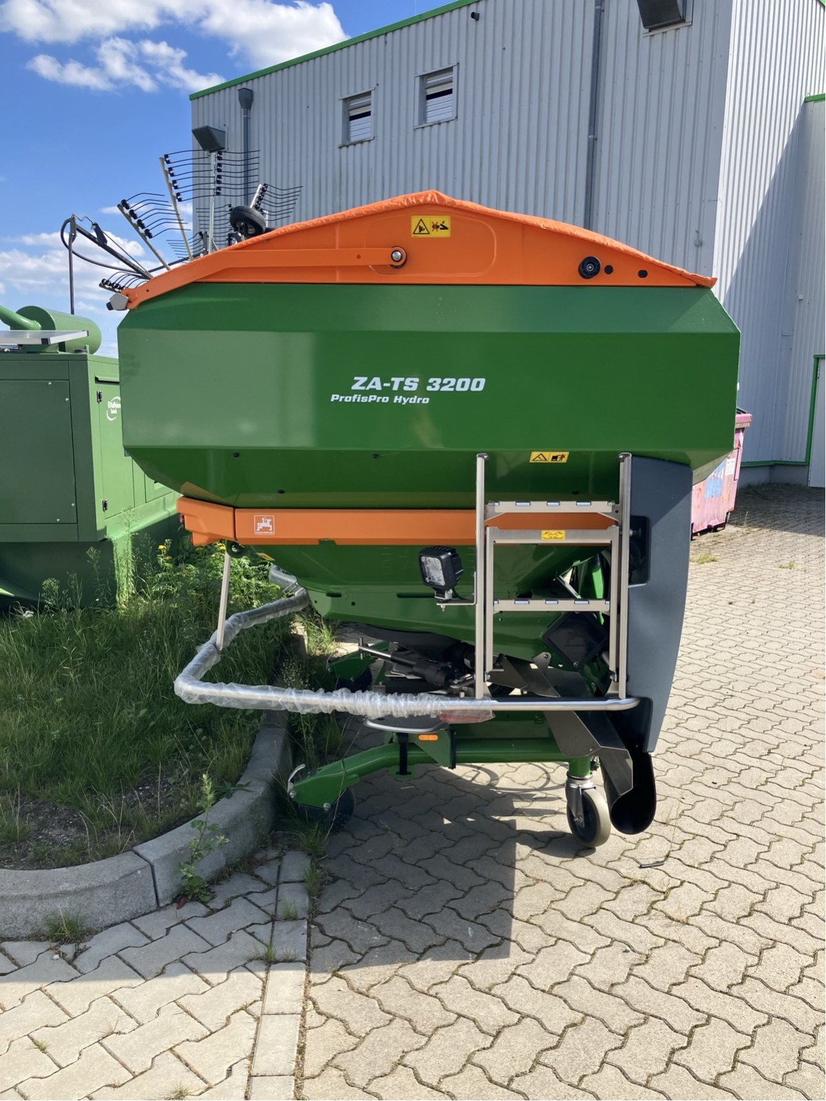 Düngerstreuer del tipo Amazone ZA-TS Hydro 3200 Super, Neumaschine en Hillerse (Imagen 3)