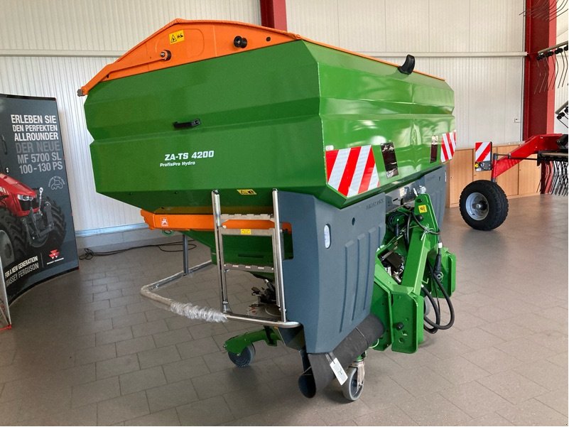 Düngerstreuer van het type Amazone ZA-TS Hydro 4200 Ultra, Neumaschine in Gadenstedt (Foto 3)