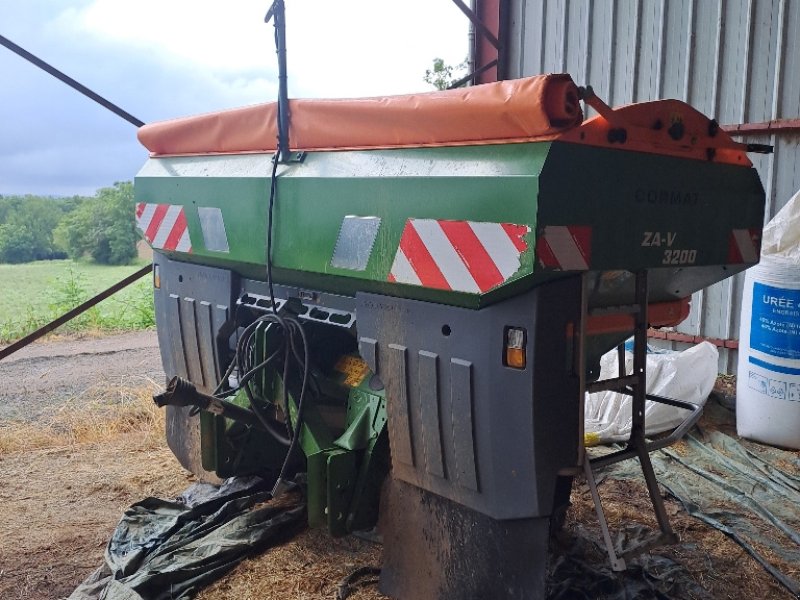 Düngerstreuer van het type Amazone ZA-V 3200, Gebrauchtmaschine in Langres (Foto 1)