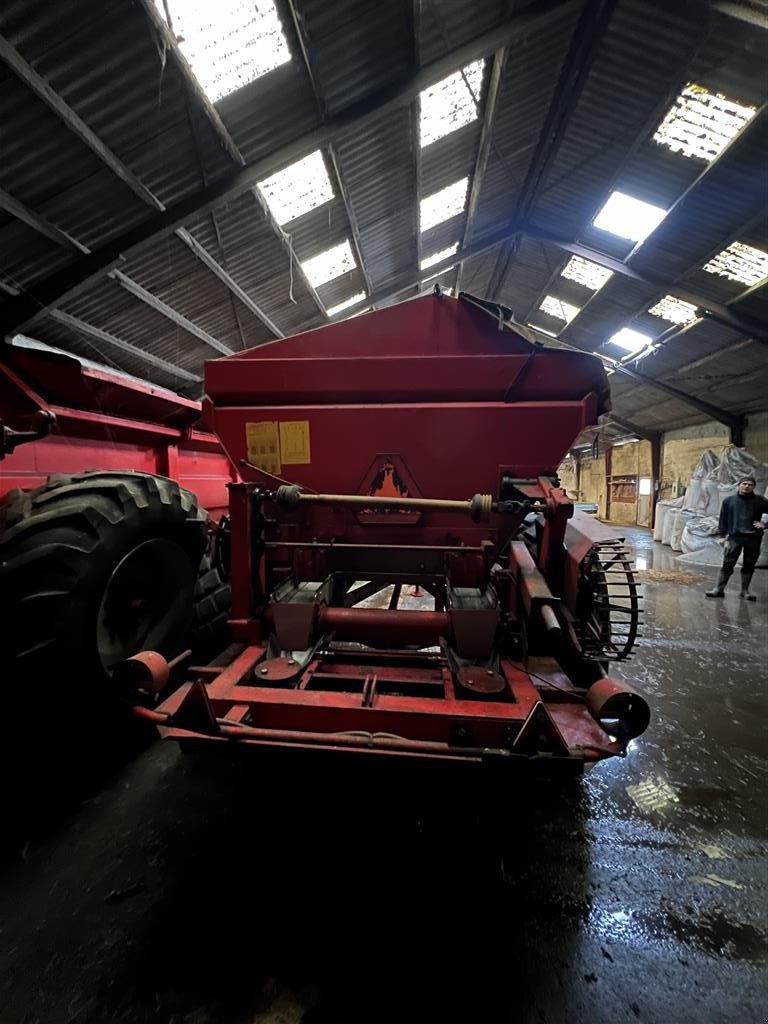 Düngerstreuer tipa Bredal B 6, Gebrauchtmaschine u Brønderslev (Slika 3)