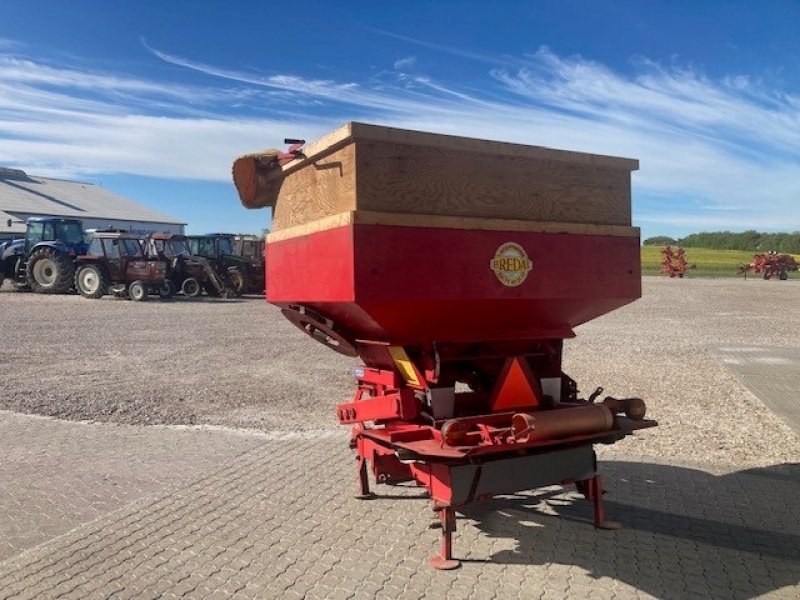 Düngerstreuer du type Bredal B2 LIFTOPHÆNGT, Gebrauchtmaschine en Thisted (Photo 3)