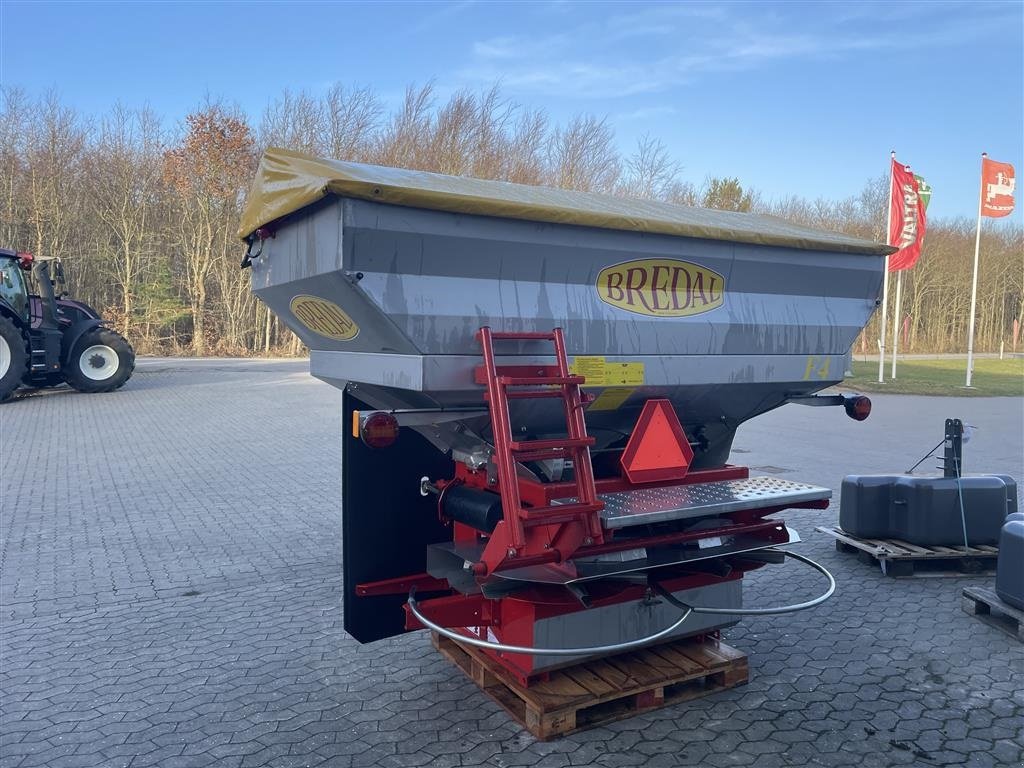 Düngerstreuer des Typs Bredal F4 4000 ISOBUS Hydraulisk spredeværk, Gebrauchtmaschine in Nimtofte (Bild 6)