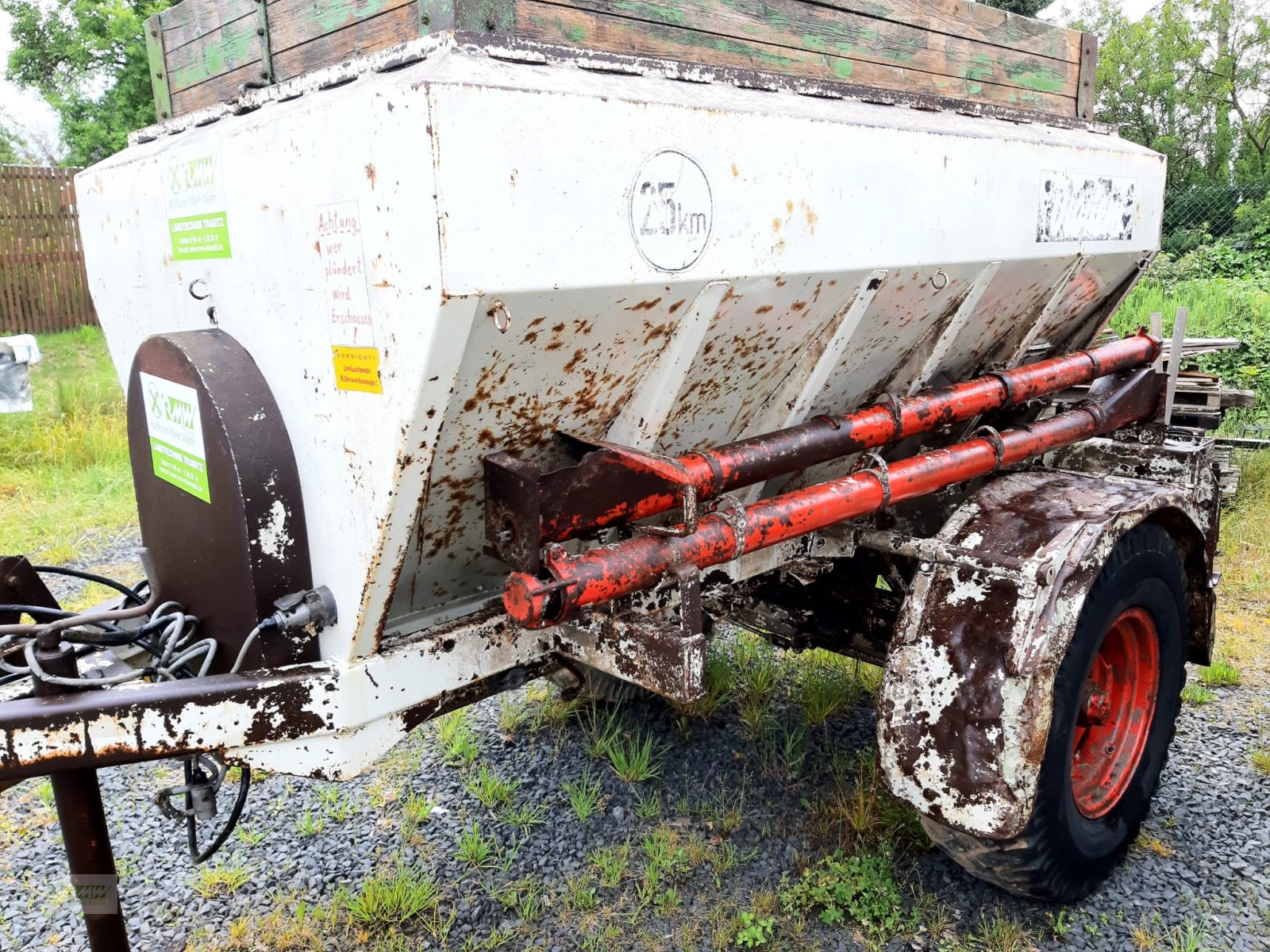 Düngerstreuer del tipo Diadem Kalkstreuer, Gebrauchtmaschine en Erbendorf (Imagen 4)