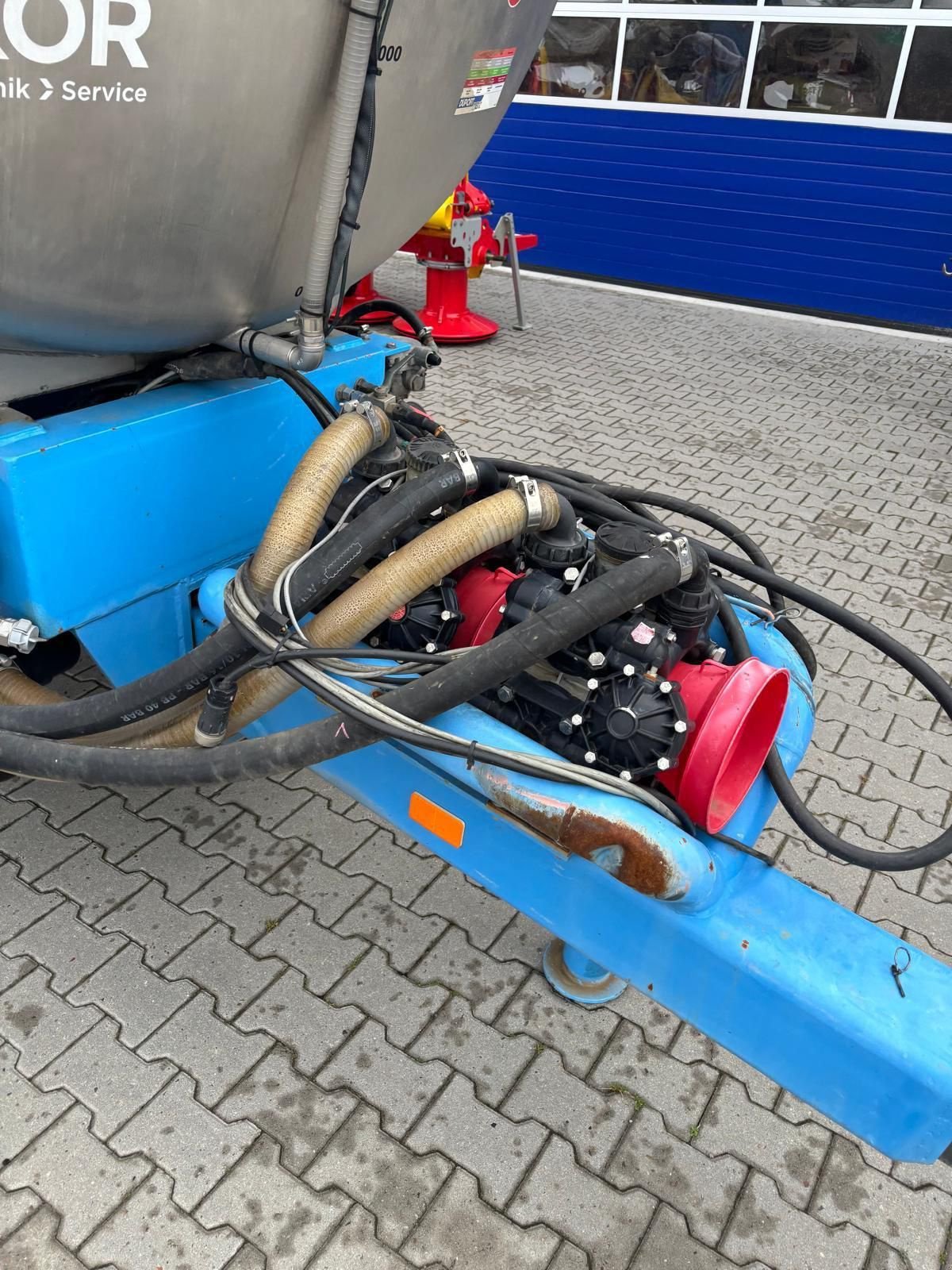 Düngerstreuer du type Duport Liquiliser PTW 8500, Gebrauchtmaschine en Vriezenveen (Photo 8)