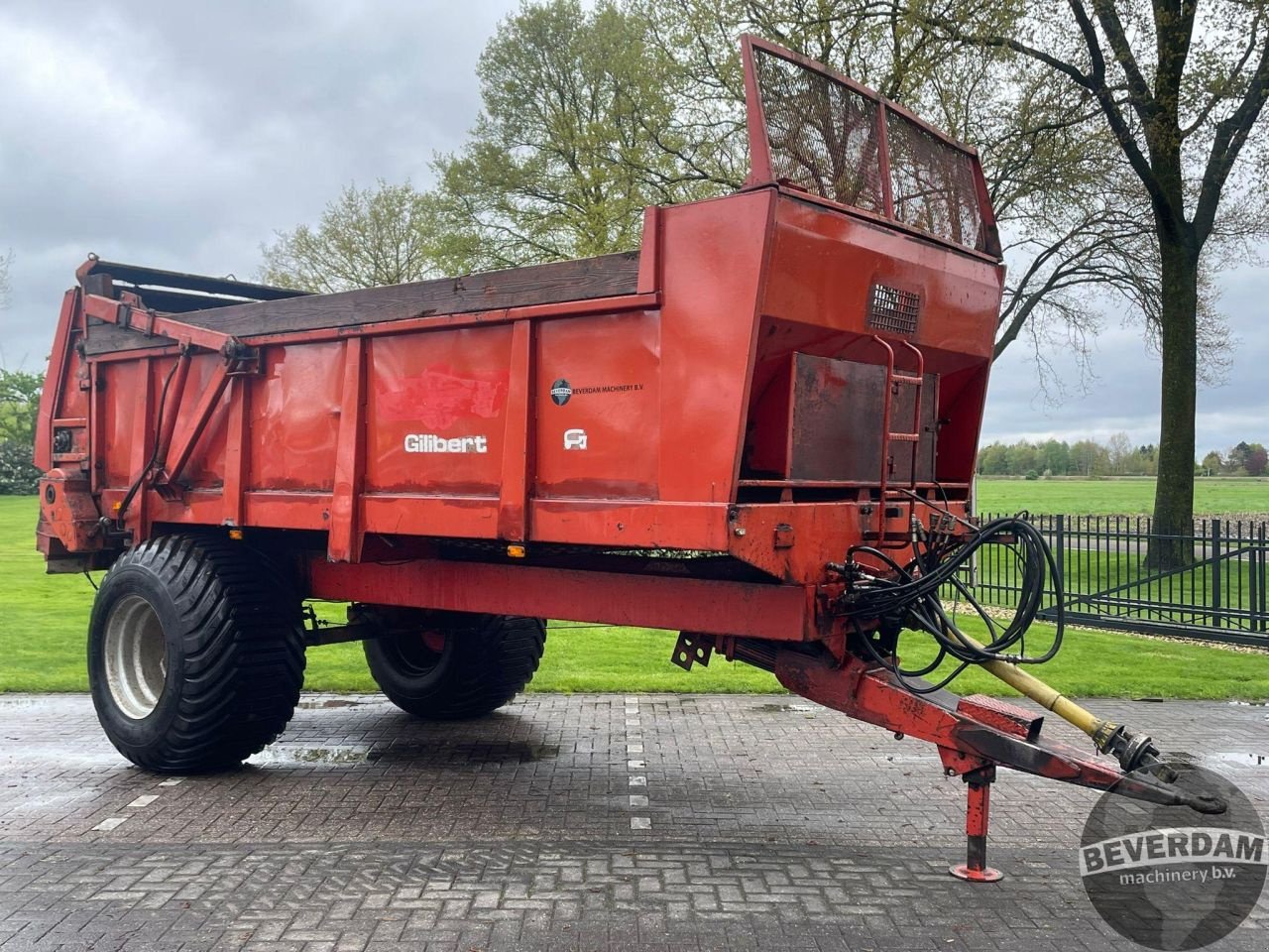 Düngerstreuer des Typs Gilibert RE 100 breedstrooier, Gebrauchtmaschine in Vriezenveen (Bild 2)