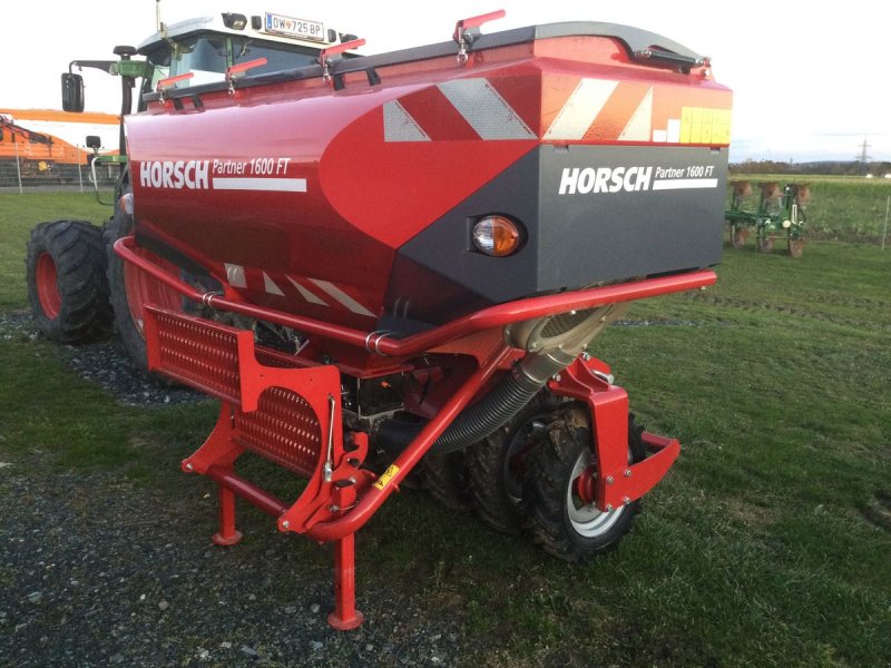 Düngerstreuer of the type Horsch FT 1600 Fronttank, Gebrauchtmaschine in Sieget in der Wart (Picture 1)