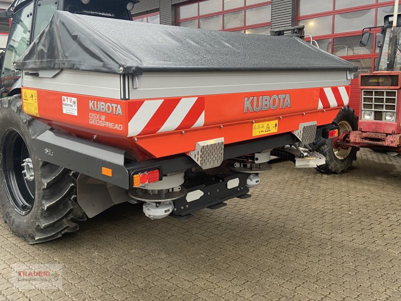 Düngerstreuer van het type Kubota DSX-W Geopspread, Neumaschine in Mainburg/Wambach (Foto 1)