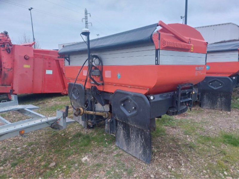 Düngerstreuer del tipo Kubota DSX-W Geospread 3225L, Gebrauchtmaschine In Varennes le Grand (Immagine 1)