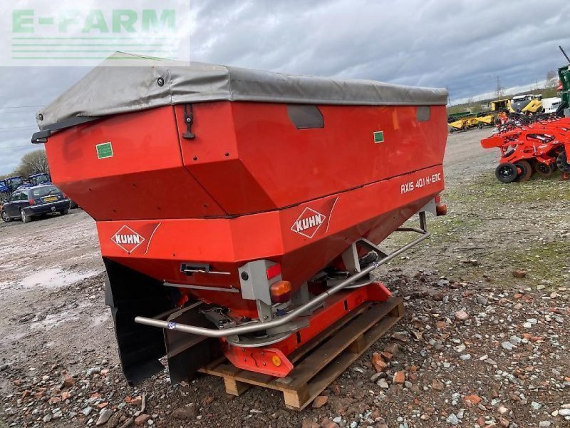 Düngerstreuer van het type Kuhn axis 40.1 h-emc, Gebrauchtmaschine in SHREWSBURRY (Foto 1)