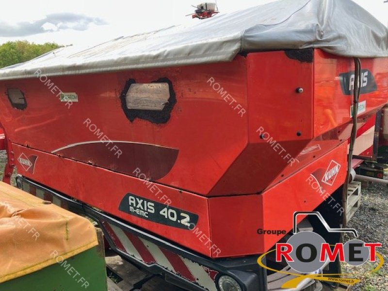 Düngerstreuer del tipo Kuhn AXIS 40.2 M-EMC, Gebrauchtmaschine en Gennes sur glaize (Imagen 3)