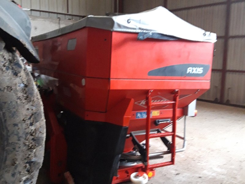 Düngerstreuer van het type Kuhn Axis 50.1 emc w, Gebrauchtmaschine in BERGERES SOUS MONTMIRAIL (Foto 1)