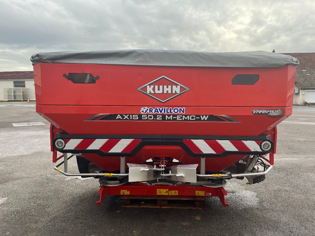 Düngerstreuer типа Kuhn AXIS 50.2 M EMC W, Gebrauchtmaschine в VERT TOULON (Фотография 9)