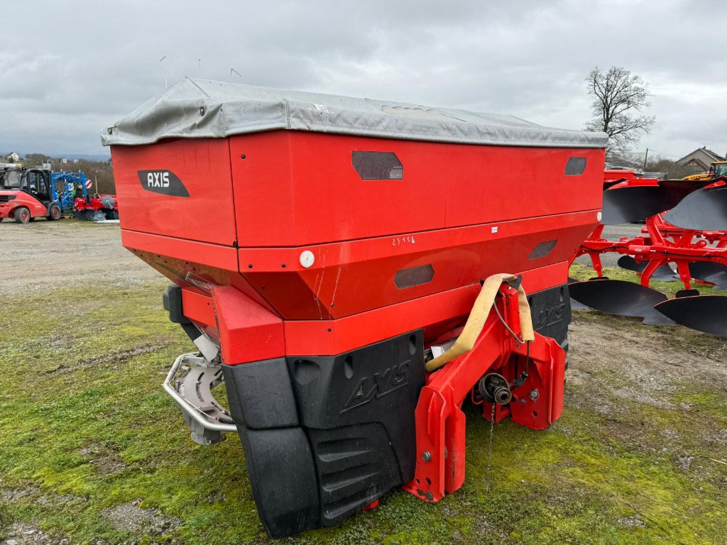 Düngerstreuer van het type Kuhn AXIS 50.2 MEMC W -, Gebrauchtmaschine in GUERET (Foto 4)