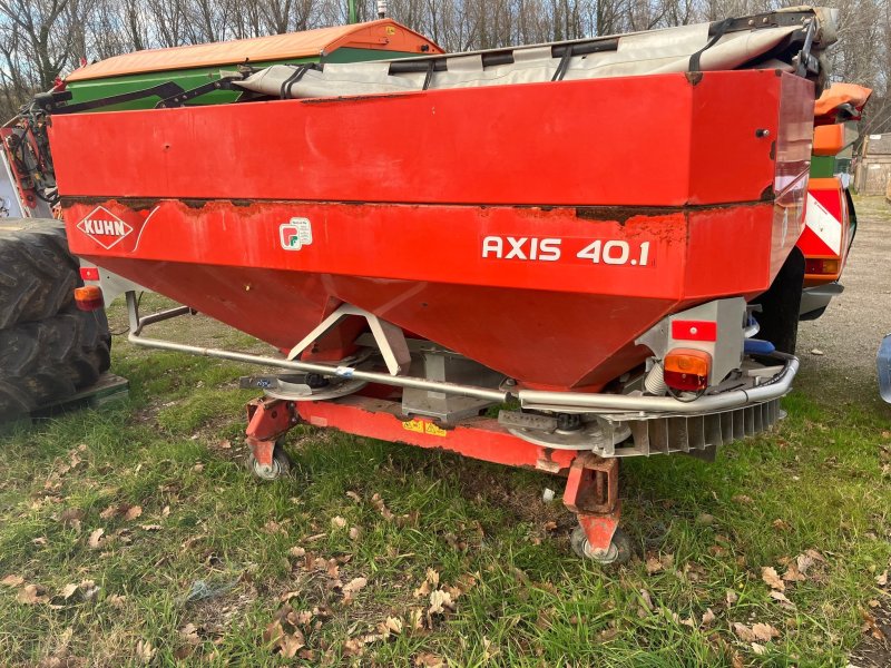 Düngerstreuer tip Kuhn Distributeur d'engrais AXIS 401 . Kuhn, Gebrauchtmaschine in ROYNAC (Poză 1)