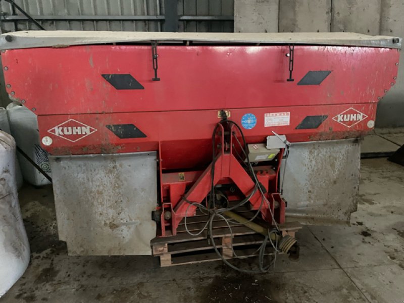 Düngerstreuer tip Kuhn MDS1142w, Gebrauchtmaschine in VERT TOULON (Poză 1)