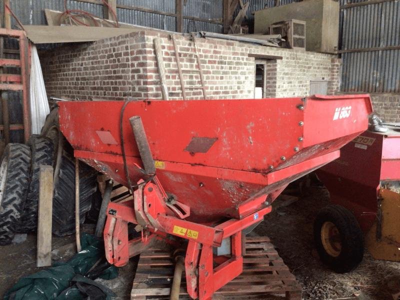 Düngerstreuer van het type Kuhn MDS732, Gebrauchtmaschine in Wargnies Le Grand (Foto 1)