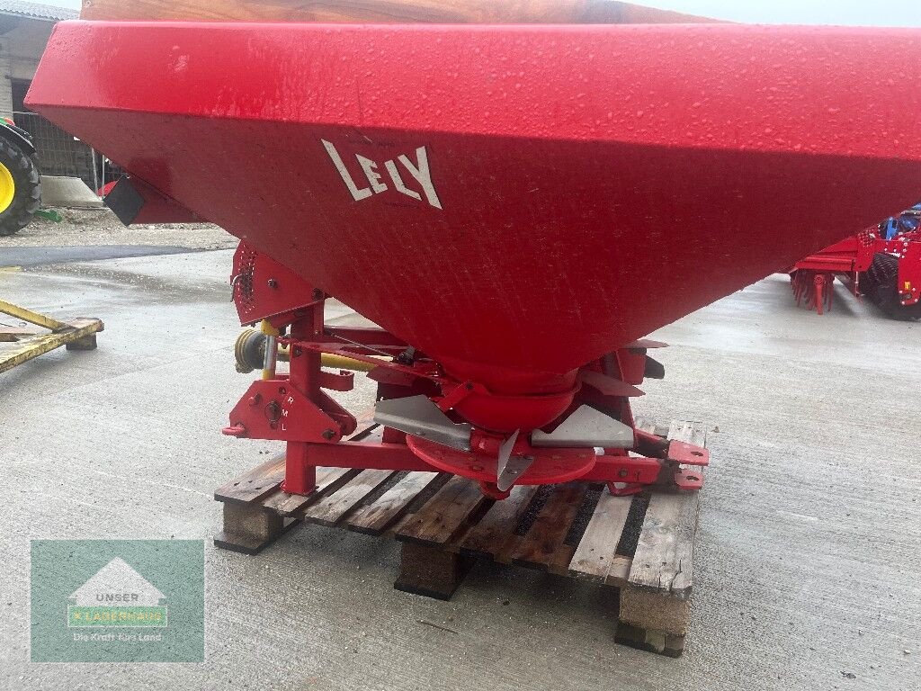 Düngerstreuer du type Lely CB 1600, Gebrauchtmaschine en Enns (Photo 6)