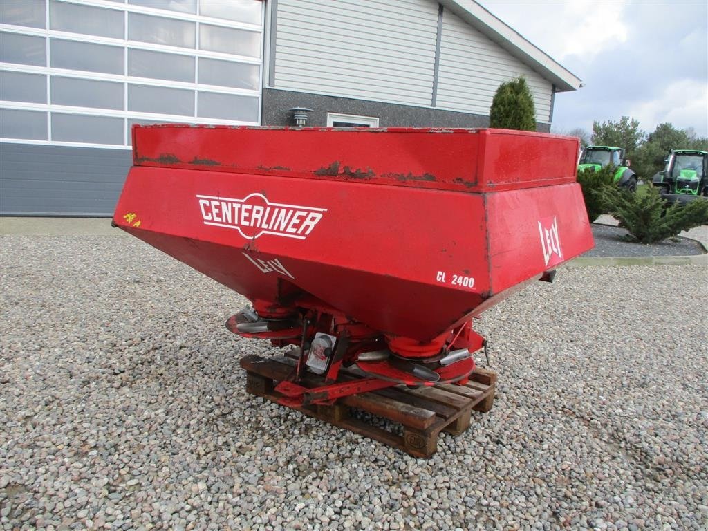 Düngerstreuer van het type Lely Centerline CL 2400 Med hydraulisk tilt til kantspredning, Gebrauchtmaschine in Lintrup (Foto 2)