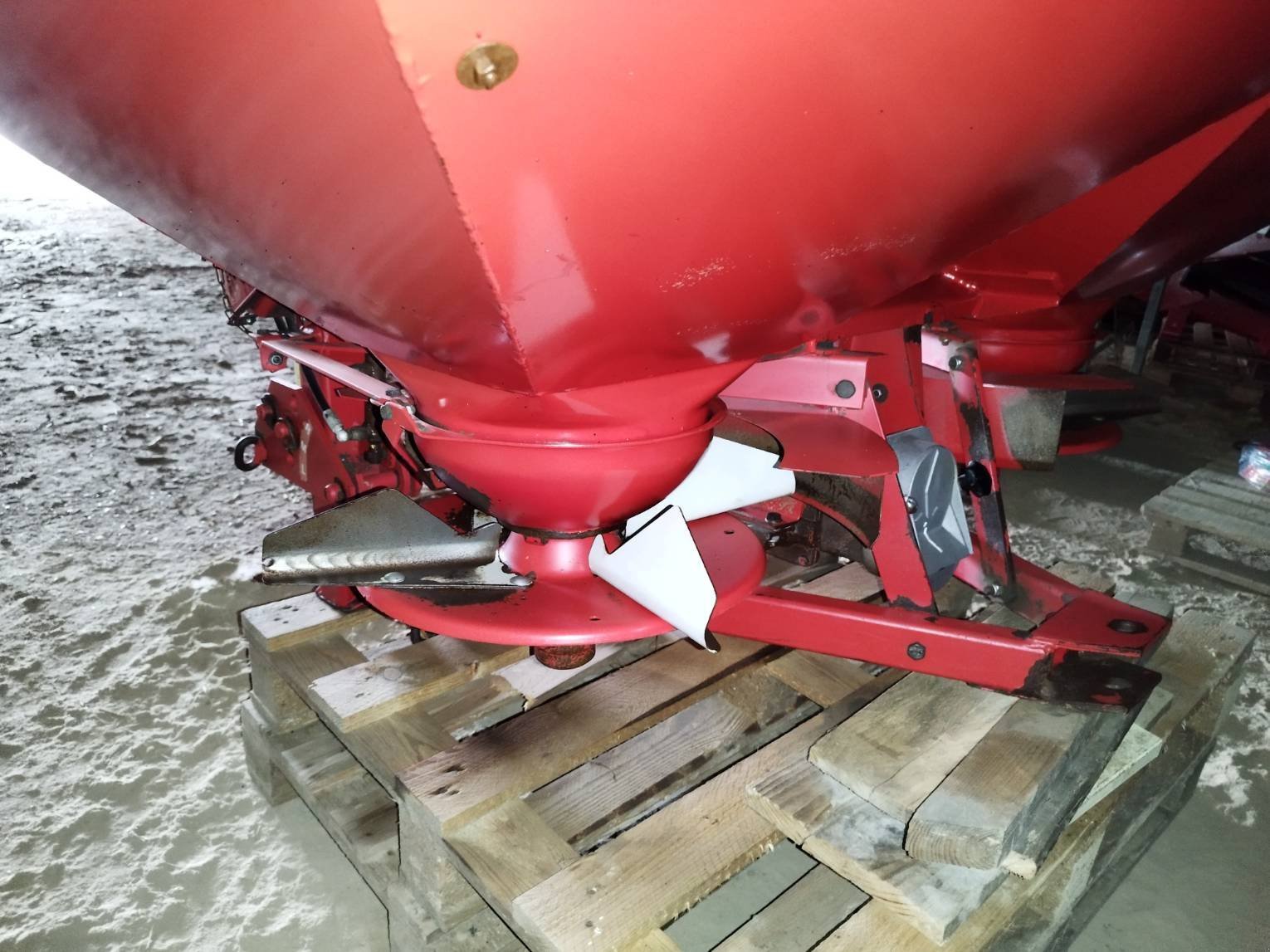 Düngerstreuer van het type Lely Centerliner, Gebrauchtmaschine in Le Horps (Foto 4)