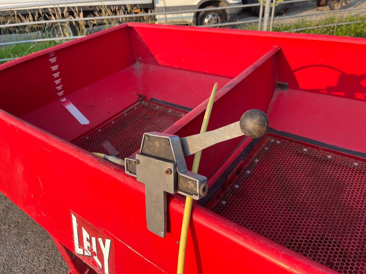 Düngerstreuer van het type Lely Centerliner, Gebrauchtmaschine in Zoeterwoude (Foto 7)