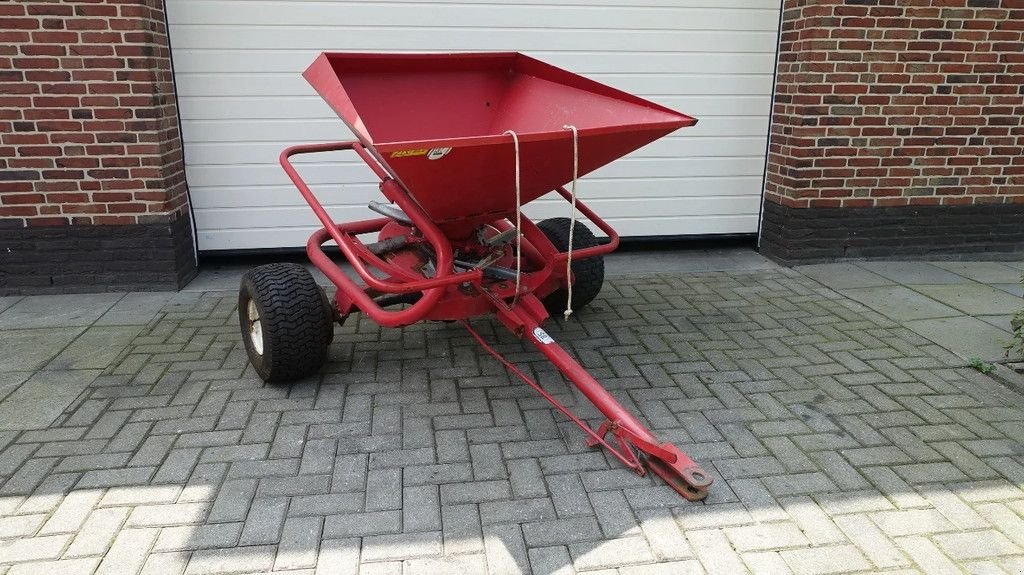 Düngerstreuer tip Lely Kunstmeststrooier met wielaandrijving, Gebrauchtmaschine in IJsselmuiden (Poză 1)