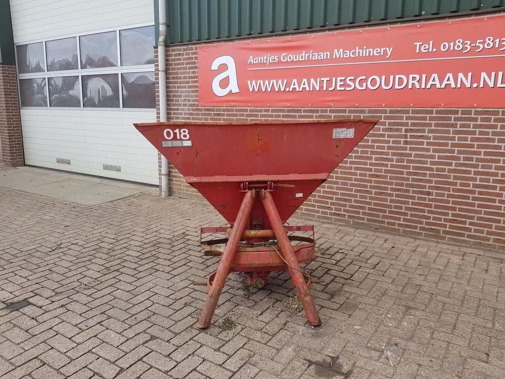 Düngerstreuer du type Lely Kunstmeststrooier, Gebrauchtmaschine en Goudriaan (Photo 2)