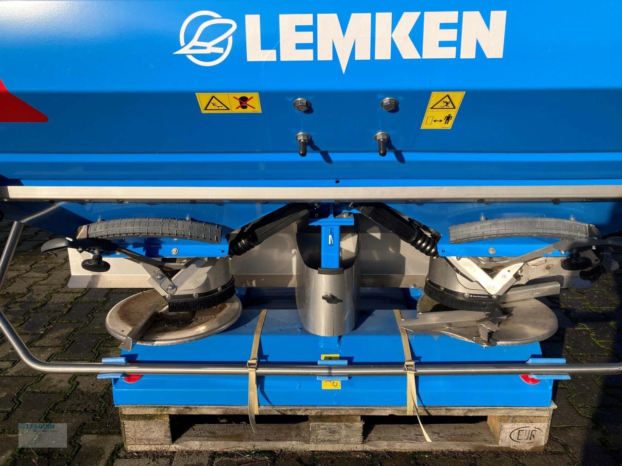 Düngerstreuer za tip Lemken Spica 8/900, Neumaschine u Alpen (Slika 8)