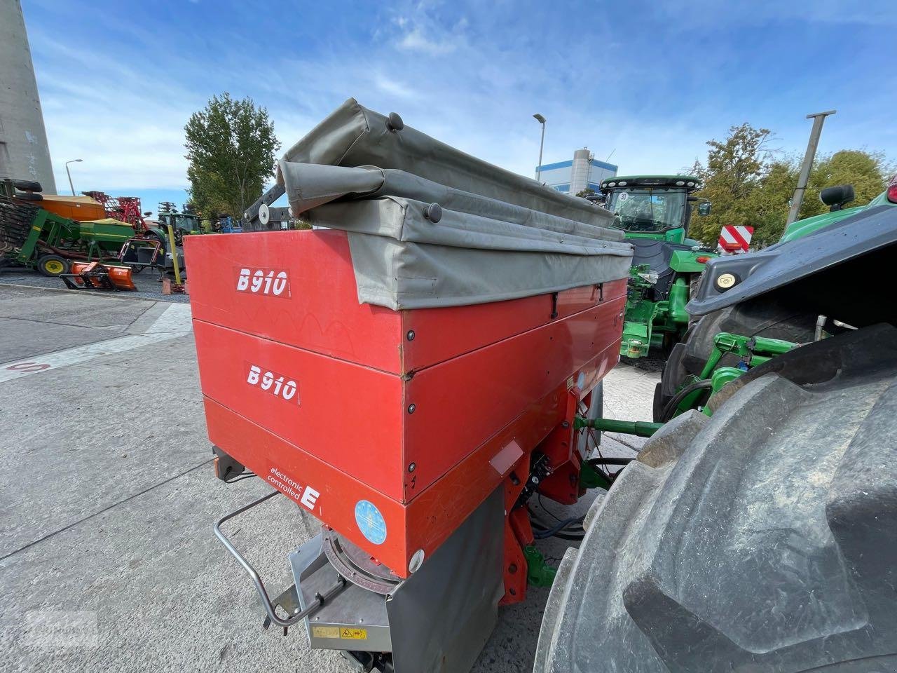 Düngerstreuer Türe ait Rauch AXERA H/EMC, Gebrauchtmaschine içinde Prenzlau (resim 5)