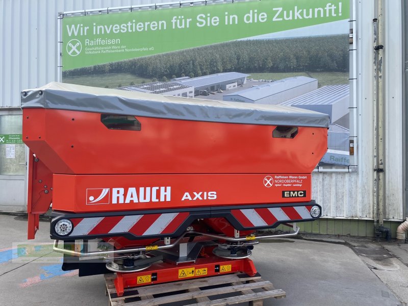 Düngerstreuer des Typs Rauch Axis H 30.2 EMC + W, Neumaschine in Tirschenreuth (Bild 1)