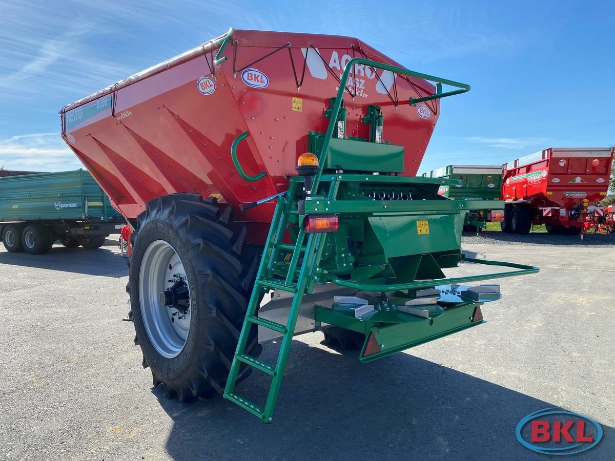 Düngerstreuer van het type Sonstige Agro-Masz REWO 8200 Kalk- und Düngerstreuer, Neumaschine in Rovisce (Foto 5)