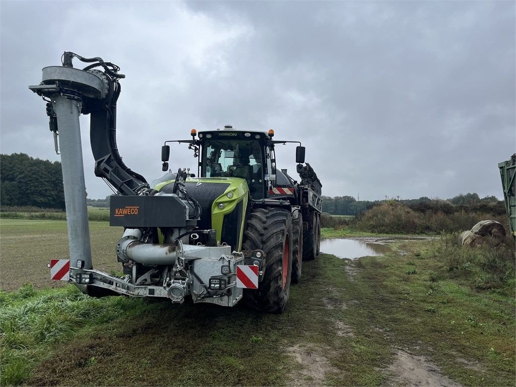 Düngerstreuer van het type Sonstige Claas Xerion 4500 mit Kaweco 28m3 und 30 m Bomech, Gebrauchtmaschine in Roosendaal (Foto 3)