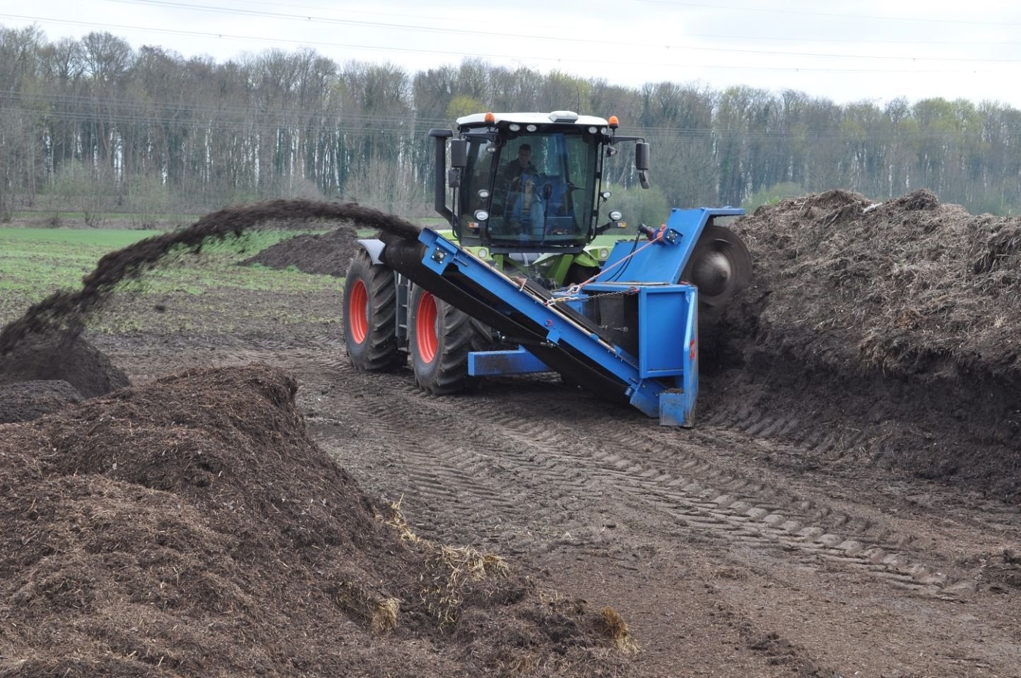 Düngerstreuer za tip Sonstige Compost omzetter / verkleiner Compost omzetter / verkleiner Compost omzetter / verkleiner, Neumaschine u Voorst (Slika 1)