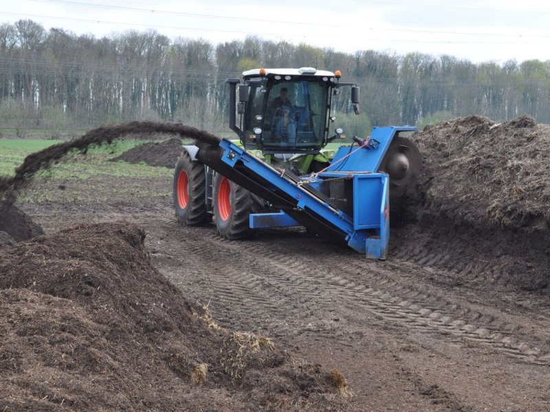 Düngerstreuer van het type Sonstige Compost omzetter / verkleiner Compost omzetter / verkleiner Compost omzetter / verkleiner, Neumaschine in Voorst (Foto 1)