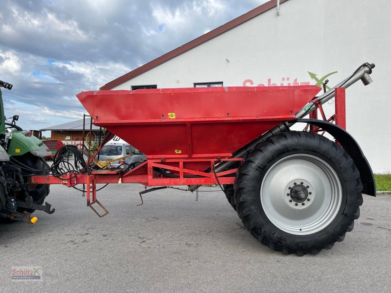 Düngerstreuer des Typs Sonstige Düngerstreuer Über-Umladewagen Rauch Axera EMC, Gebrauchtmaschine in Schierling (Bild 2)