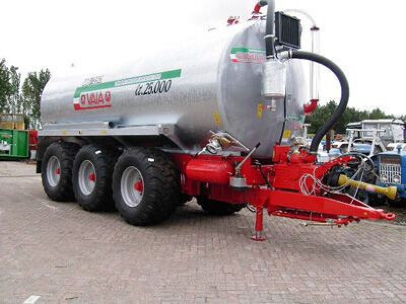 Düngerstreuer van het type Sonstige Vaia Mest/watertank 3 asser, Neumaschine in Goudriaan (Foto 1)