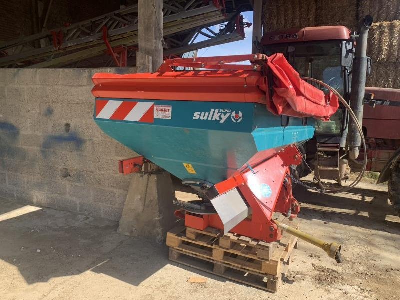 Düngerstreuer tip Sulky DPX 1500, Gebrauchtmaschine in ROYE (Poză 1)