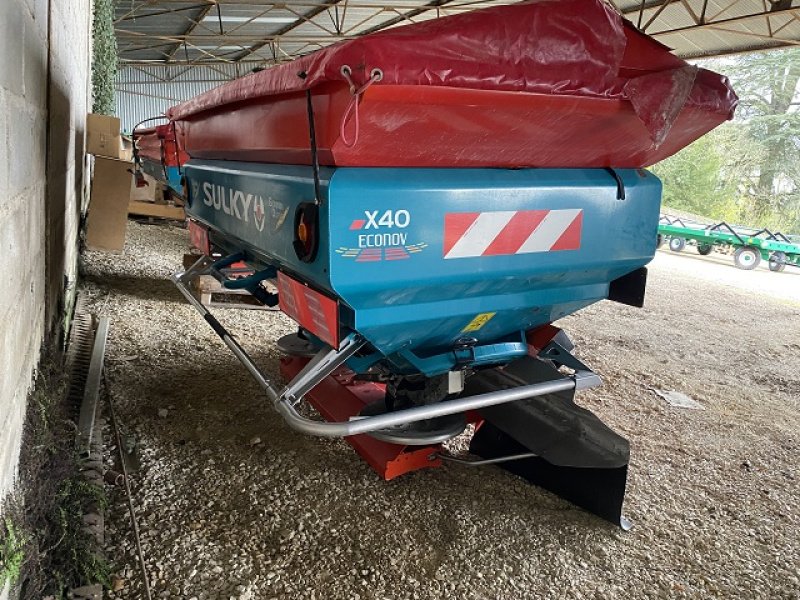 Düngerstreuer van het type Sulky X 40, Gebrauchtmaschine in LE PONT CHRETIEN (Foto 4)