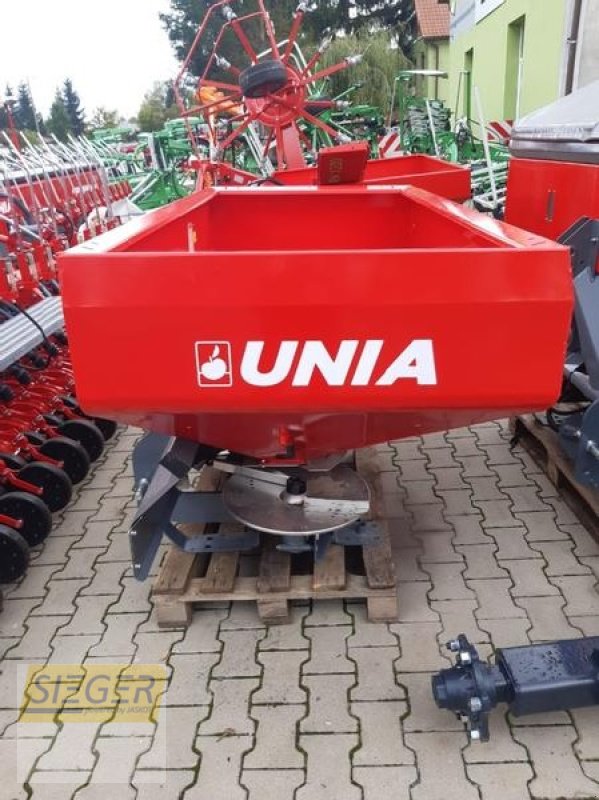 Düngerstreuer typu Unia MX 850, Neumaschine w Görlitz (Zdjęcie 2)