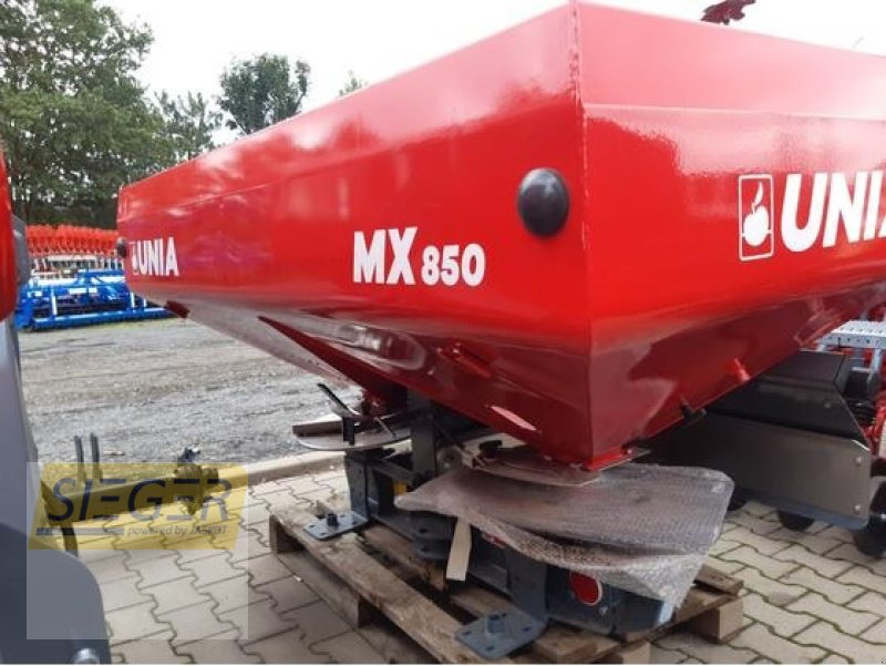 Düngerstreuer del tipo Unia MX 850, Neumaschine en Görlitz (Imagen 4)