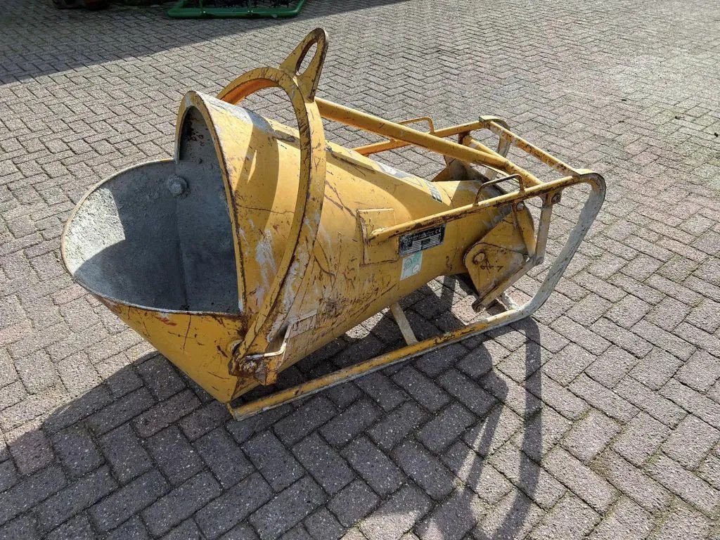 Dumper van het type Sonstige Diversen gebruikte aanbouwdelen grondbakken volumebakken manitou, Gebrauchtmaschine in Harskamp (Foto 1)