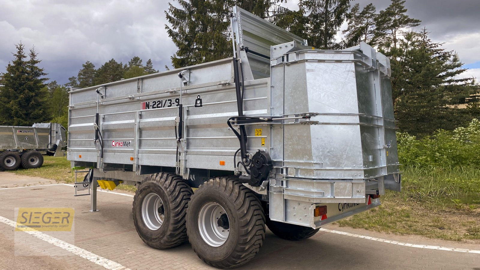 Dungstreuer типа CYNKOMET MISTSTREUER N-221/3-9 EU, Neumaschine в Görlitz (Фотография 4)