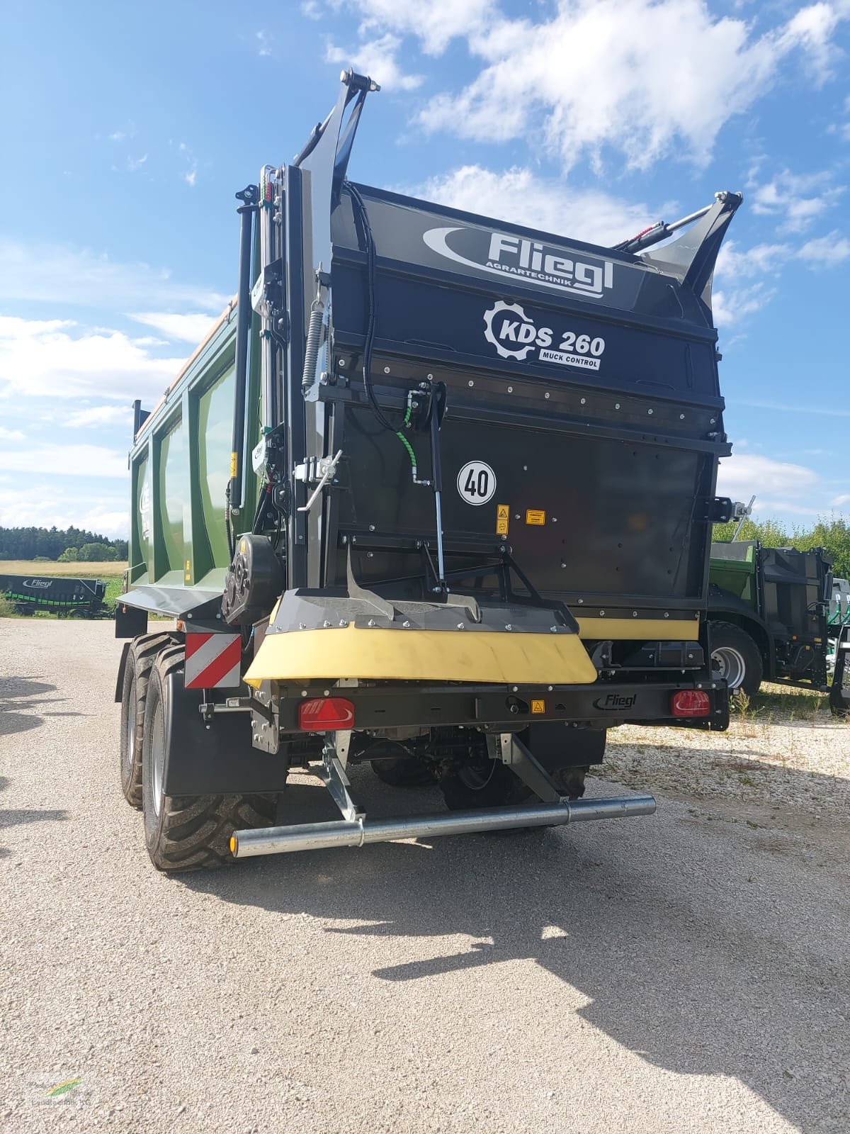 Dungstreuer van het type Fliegl KDS 260 MuckControl, Neumaschine in Pegnitz-Bronn (Foto 2)