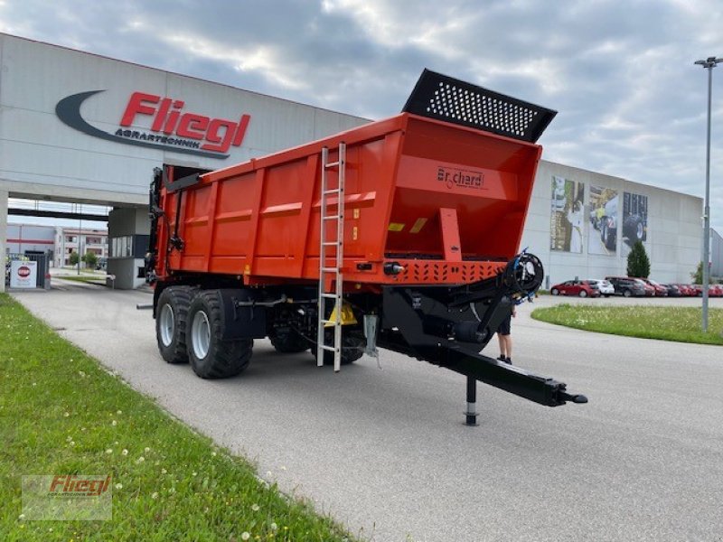 Dungstreuer van het type Fliegl KDS 265 Junior XL, Neumaschine in Mühldorf (Foto 10)