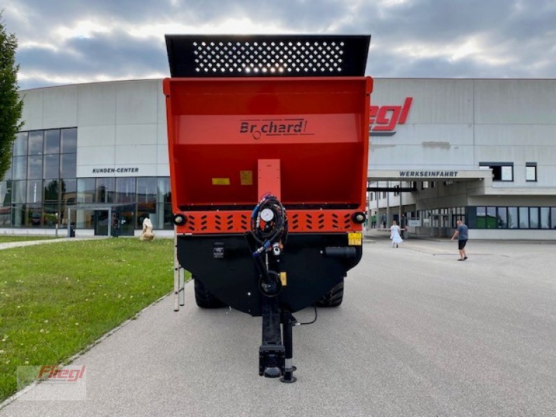 Dungstreuer van het type Fliegl KDS 265, Neumaschine in Mühldorf (Foto 11)