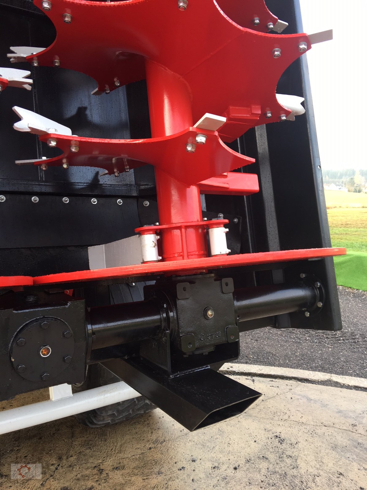 Dungstreuer van het type Kobzarenko Streuwerk 24m Abschiebewagen, Neumaschine in Tiefenbach (Foto 7)